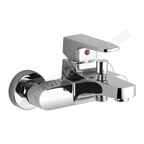 Batéria nástenná,vaňová  M410