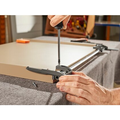 Aretácia, MOV/TAN 295H5700  /Blum