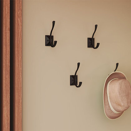 Vešiak SINGO čierny / Rejs