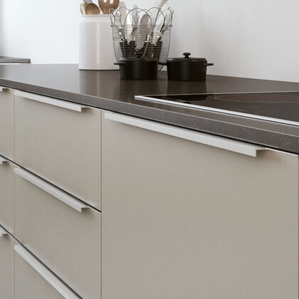 Madlo UKW 11 typ M čierne C-35